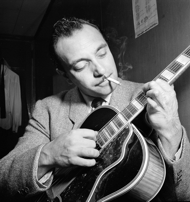 Django Reinhardt, un musicien et guitariste manouche de jazz extraordinaire